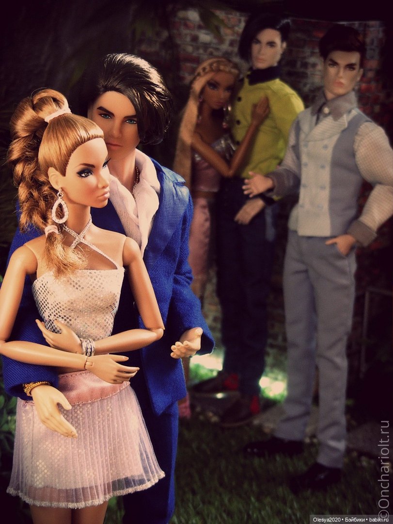 Тусня у заднего входа в клуб 🎼 (фото 4)