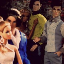 Тусня у заднего входа в клуб 🎼