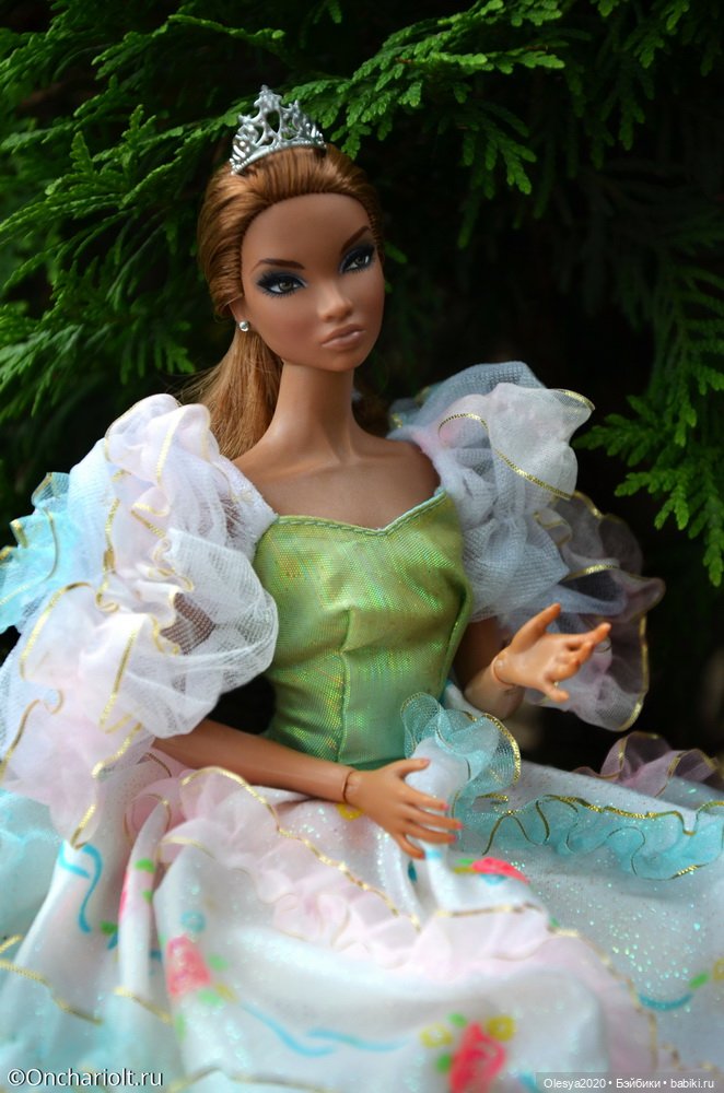 Встреча Александра и Эсфирь в саду 🌺 (фото 5)