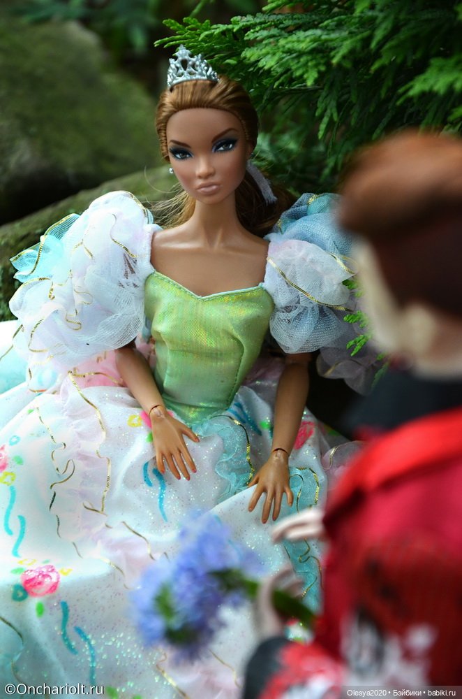 Встреча Александра и Эсфирь в саду 🌺 (фото 8)