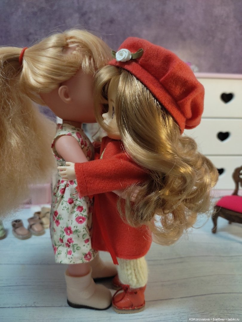 Про Симочкину прогулку и про добрую куклу Little You / Милая крошка