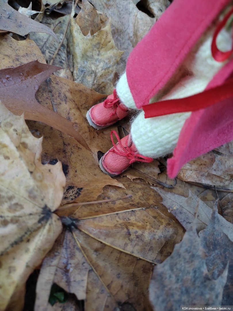 Про Симочкину прогулку и про добрую куклу Little You / Милая крошка