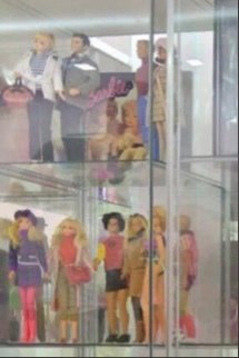 Чем опасен бессимптомно перенесенный Барби - вирус? или С Днем Рождения, Барби - Барбара Миллисент Робертс (фото 4)