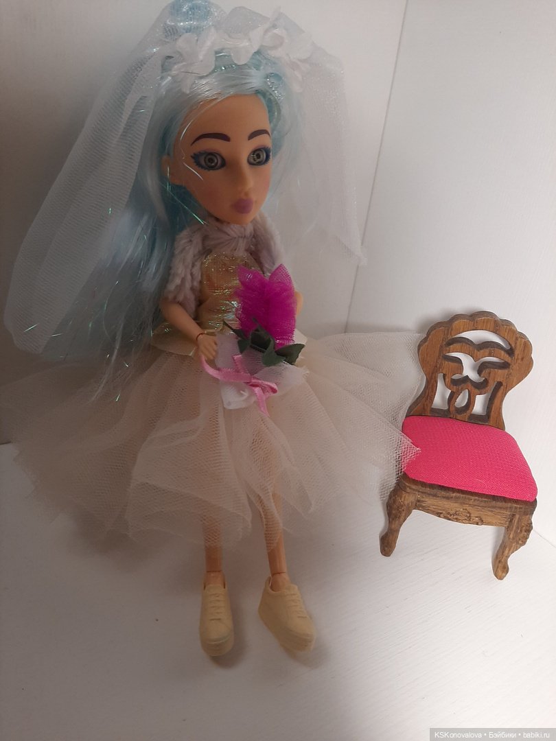 Как инстадива Эхо на флешмоб невест попала (фото 4)