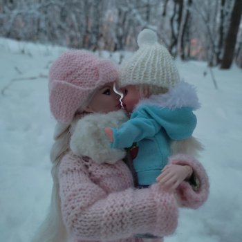 Кукло-мамочки и просто мамочки, с праздником!