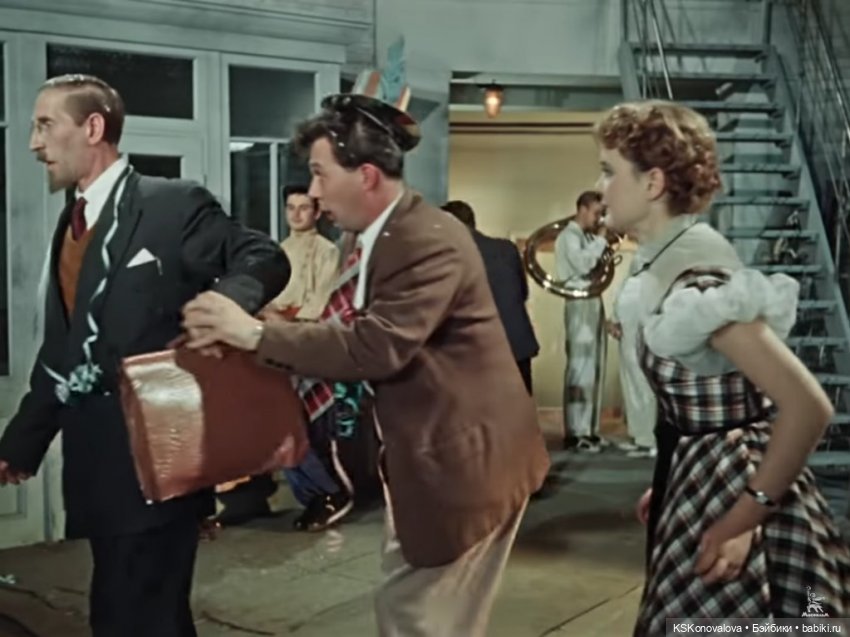 Новогодняя телепрограмма - "Киноконцерт" (фото 9)