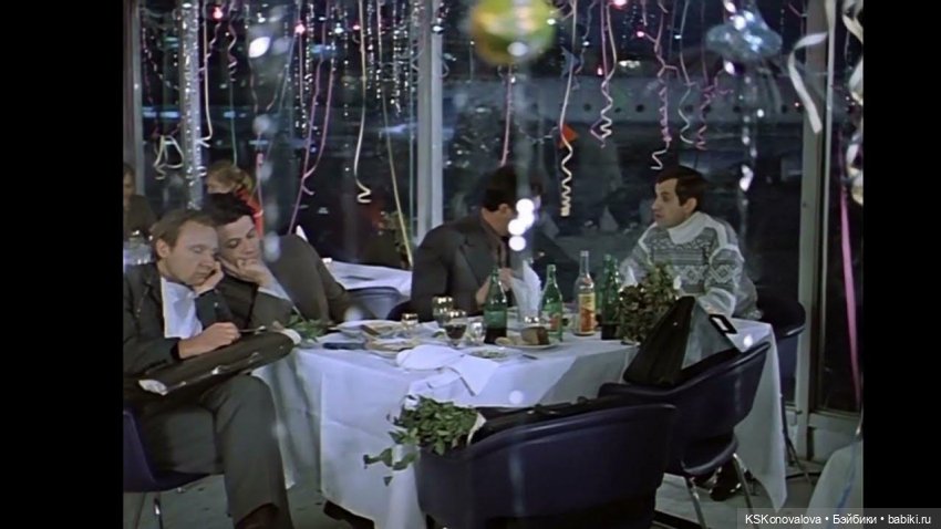 Новогодняя телепрограмма - "Киноконцерт" (фото 4)