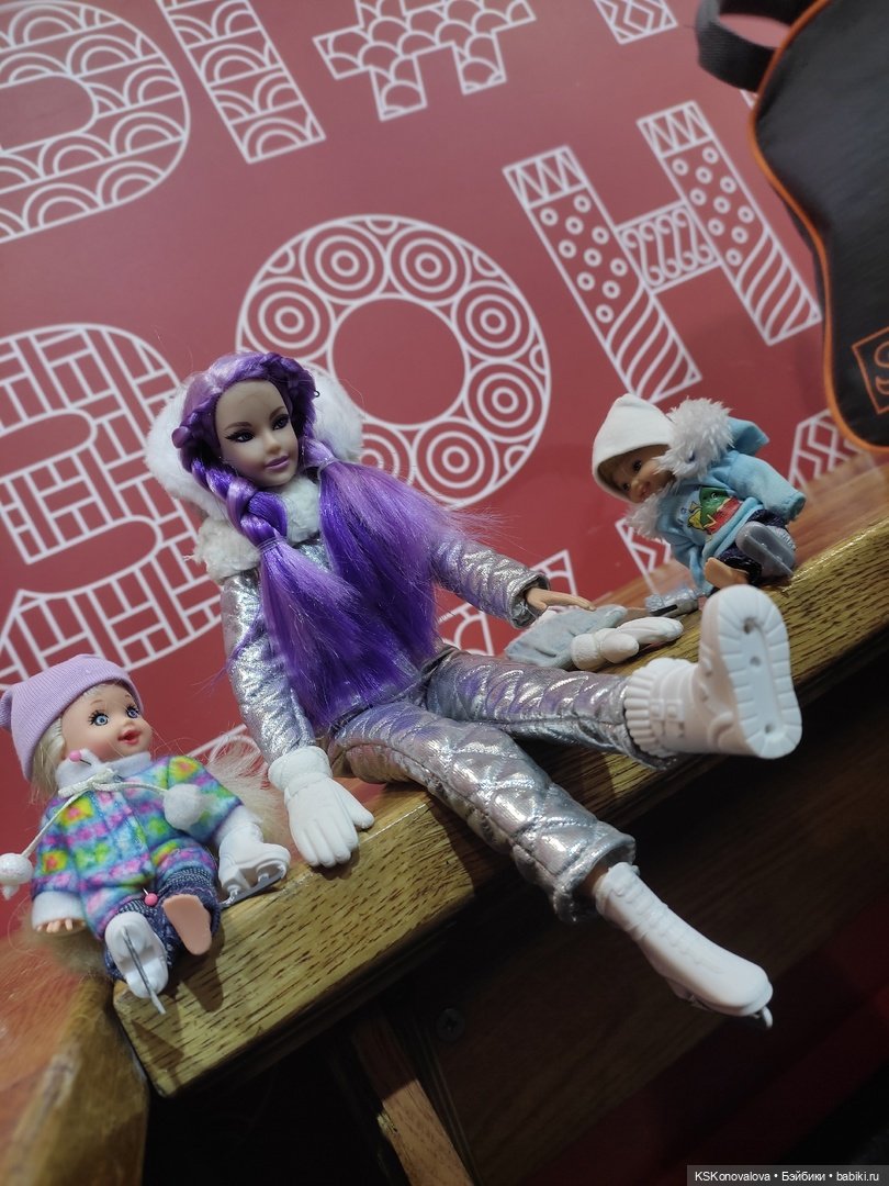 Каток — Куклы Barbie (Барби): Looks