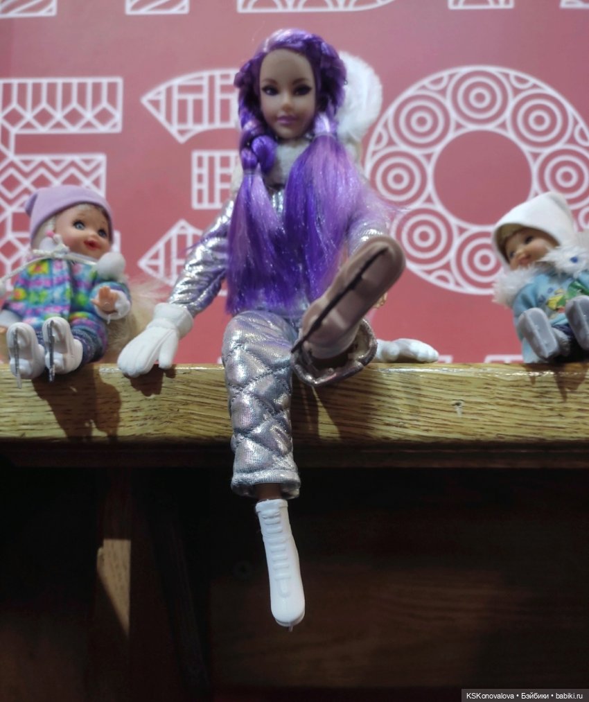 Каток — Куклы Barbie (Барби): Looks