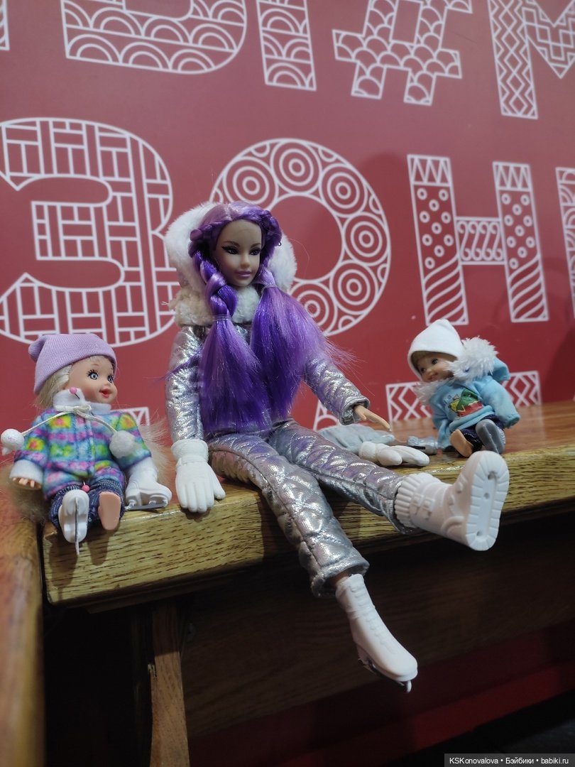 Каток — Куклы Barbie (Барби): Looks
