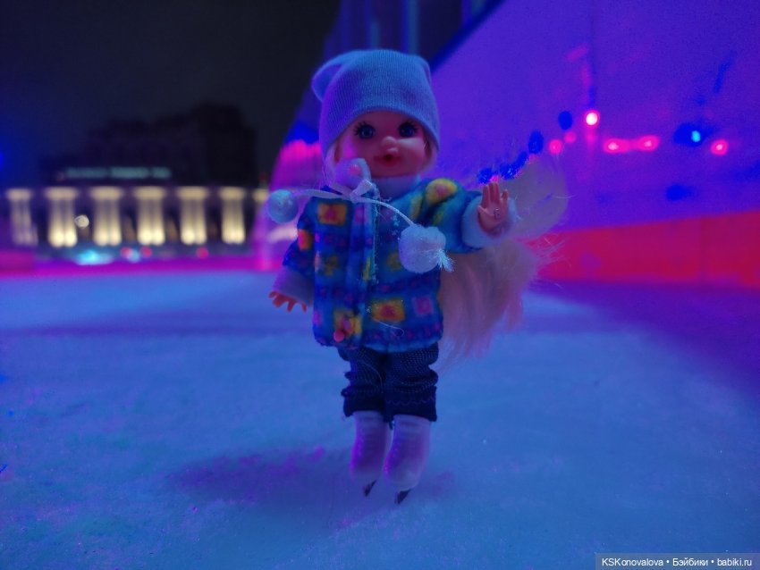 Каток — Куклы Barbie (Барби): Looks (фото 9)