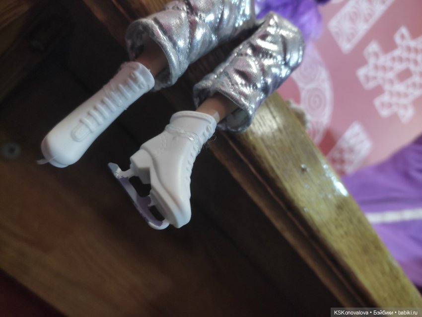 Каток — Куклы Barbie (Барби): Looks