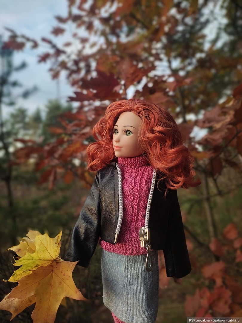 Собираем осенние листья с Анфисой (фото 10)