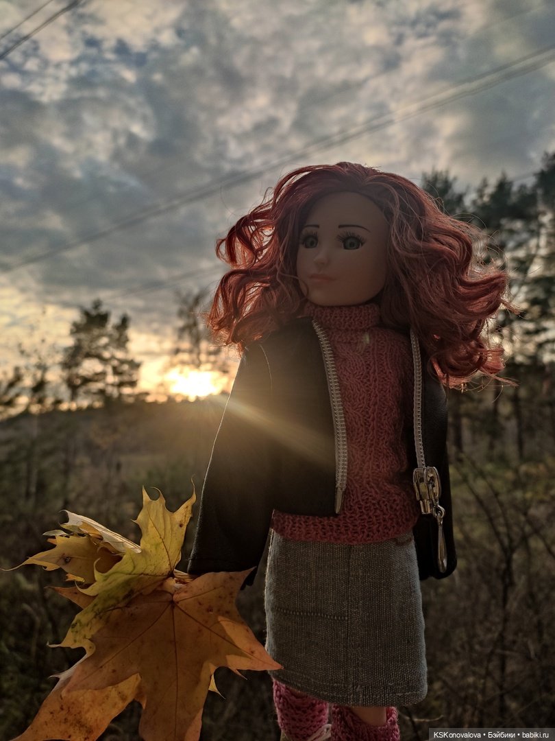 Собираем осенние листья с Анфисой (фото 5)