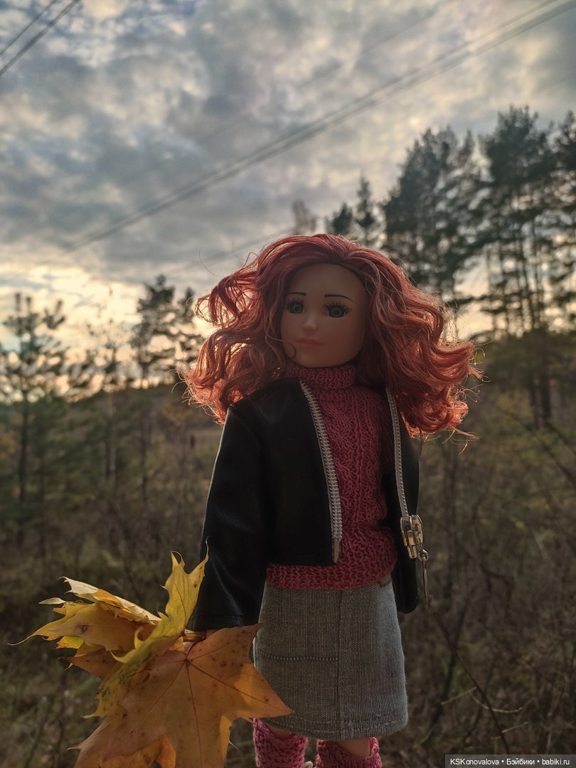 Собираем осенние листья с Анфисой (фото 4)