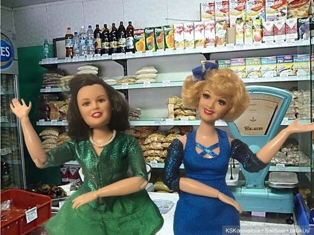 Новогодняя телепрограмма. Старые песни о главном. 1 серия