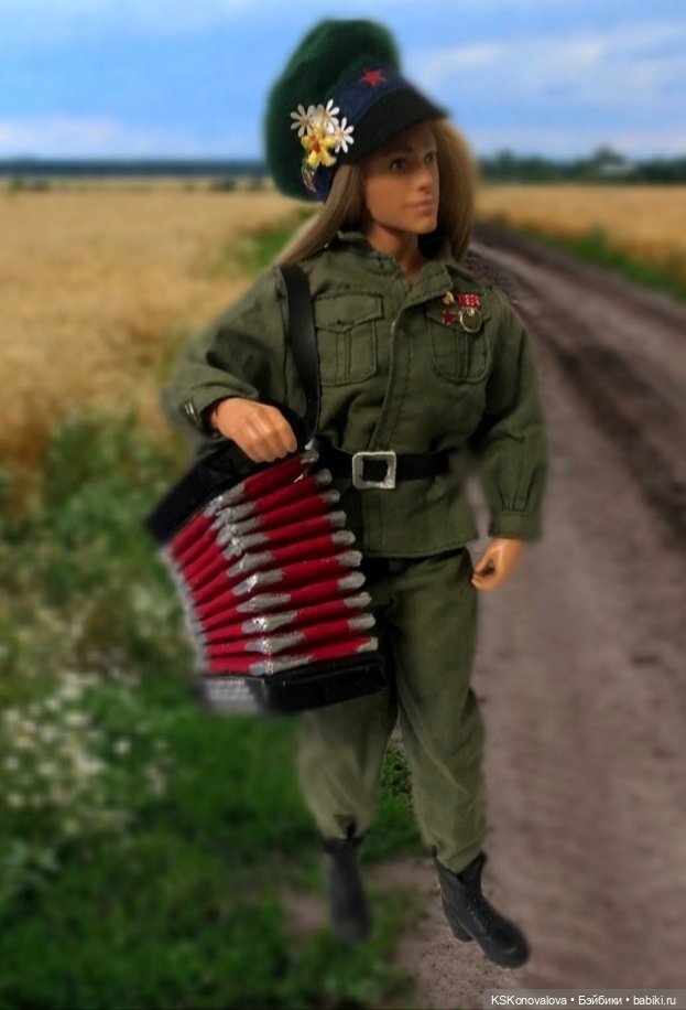 Новогодняя телепрограмма. Старые песни о главном. 1 серия