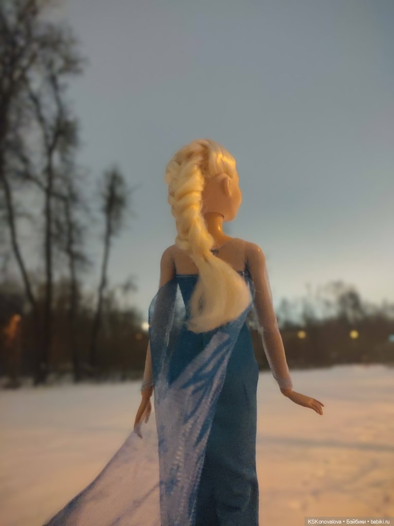 Отпускаем 2024 с песней Эльзы (фото 2)