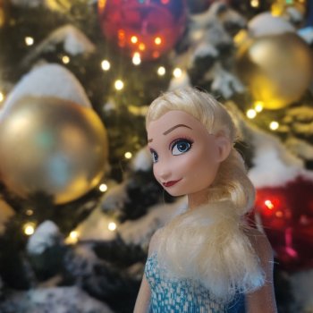 Отпускаем 2024 с песней Эльзы