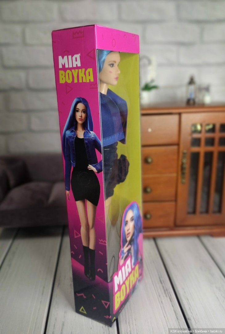 Мия. Распаковка, первые впечатления, фотосессия, сравнение с Barbie MTM BMR1959 (фото 2)