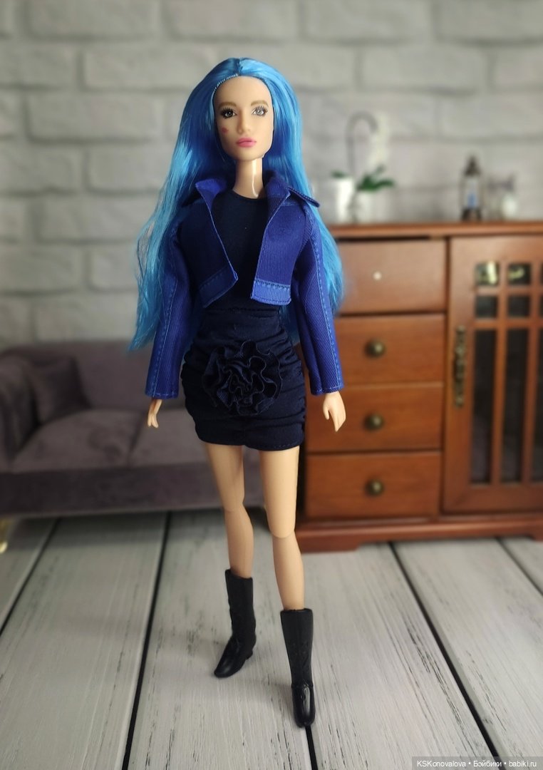 Мия. Распаковка, первые впечатления, фотосессия, сравнение с Barbie MTM BMR1959 (фото 10)