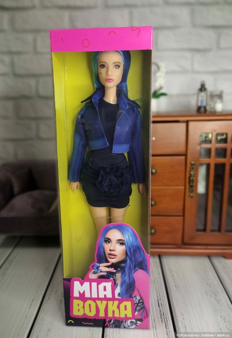 Мия. Распаковка, первые впечатления, фотосессия, сравнение с Barbie MTM BMR1959