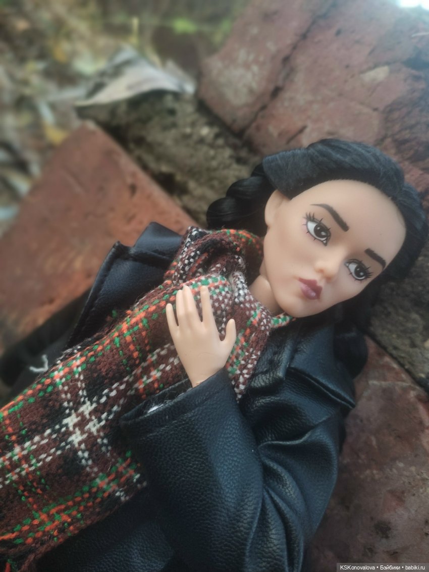Год назад с Уэ́нздей — Аналоги Барби и куклы 1/6: клоны 90 (фото 7)