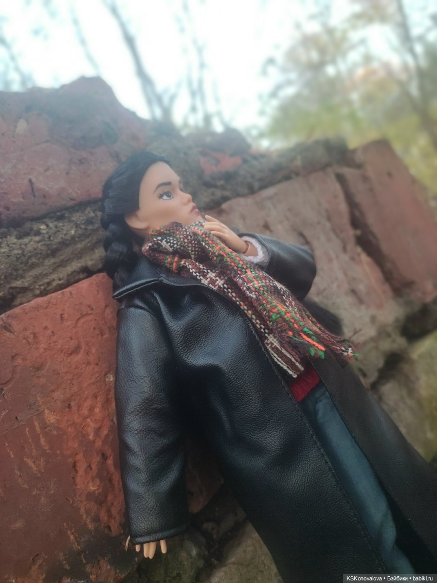 Год назад с Уэ́нздей — Аналоги Барби и куклы 1/6: клоны 90 (фото 8)