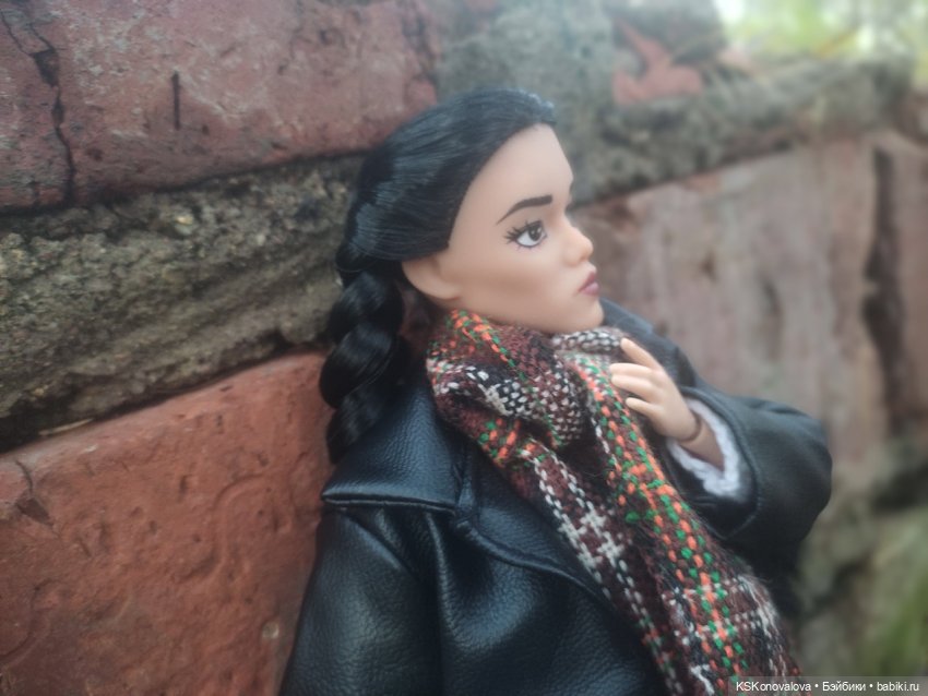 Год назад с Уэ́нздей — Аналоги Барби и куклы 1/6: клоны 90 (фото 9)