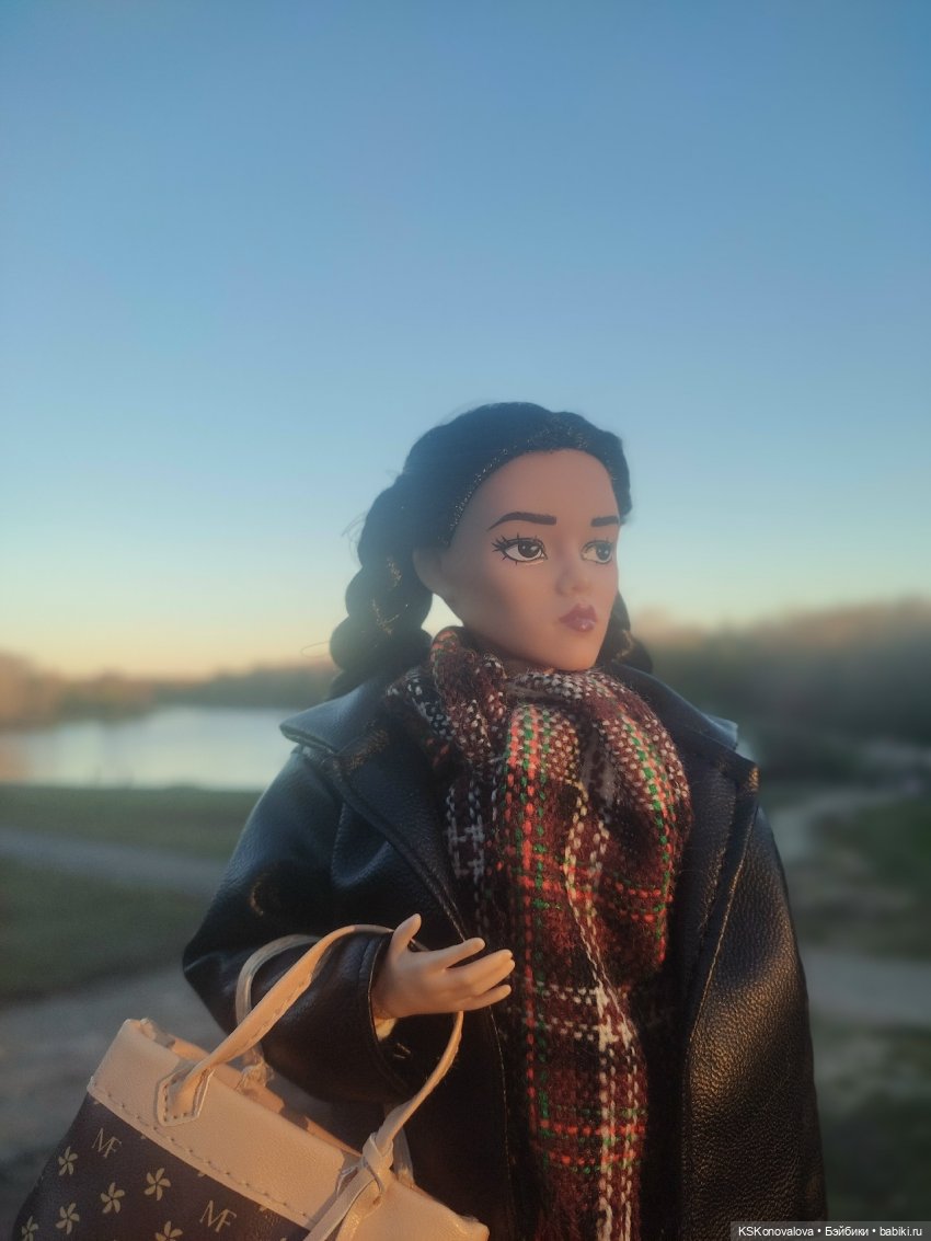 Год назад с Уэ́нздей — Аналоги Барби и куклы 1/6: клоны 90