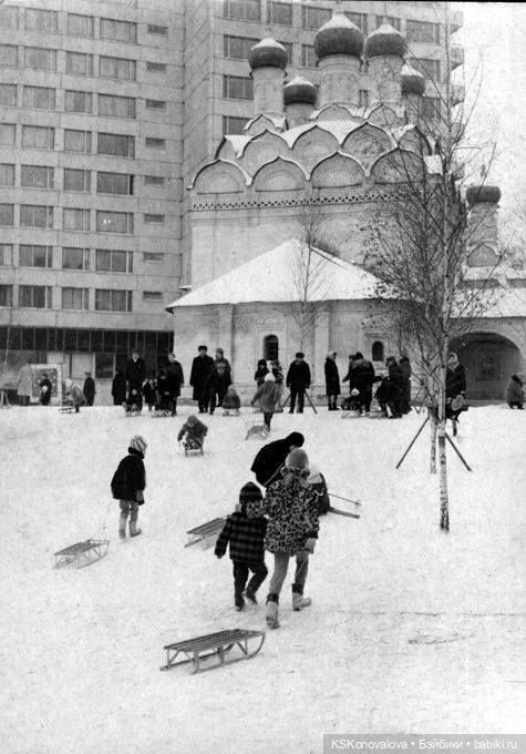 ПЕШКОМ 1:6. Москва. Смена декораций