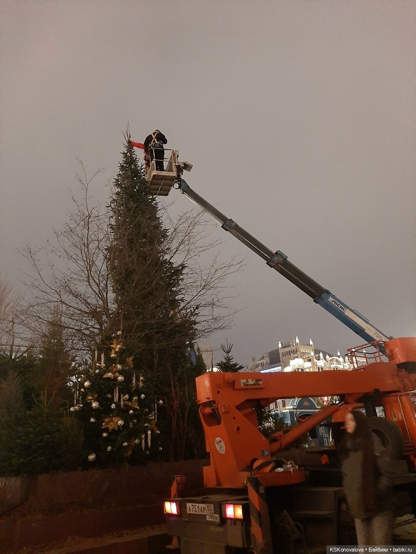 ПЕШКОМ 1:6. Смена декораций. Когда зажигаются ёлки ч.2