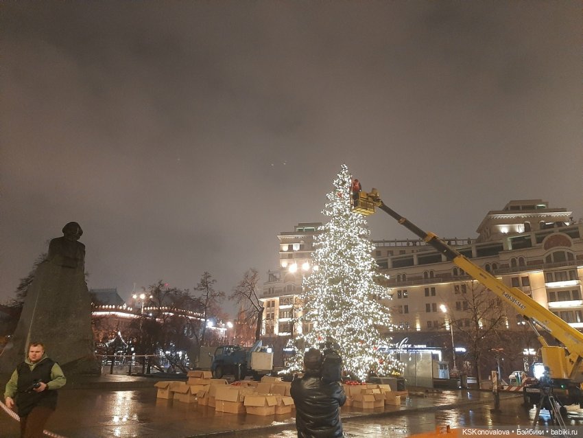 ПЕШКОМ 1:6. Смена декораций. Когда зажигаются ёлки ч.2