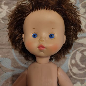 Помогите Опознать куклу