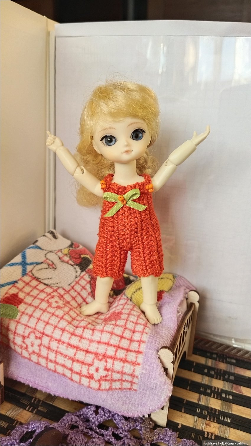 - Ну вот, совсем другое дело! А то тебе волю дай, так ты меня в рюшечки нарядишь!