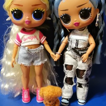 Маленькая фотосессия подружек LOL Tweens