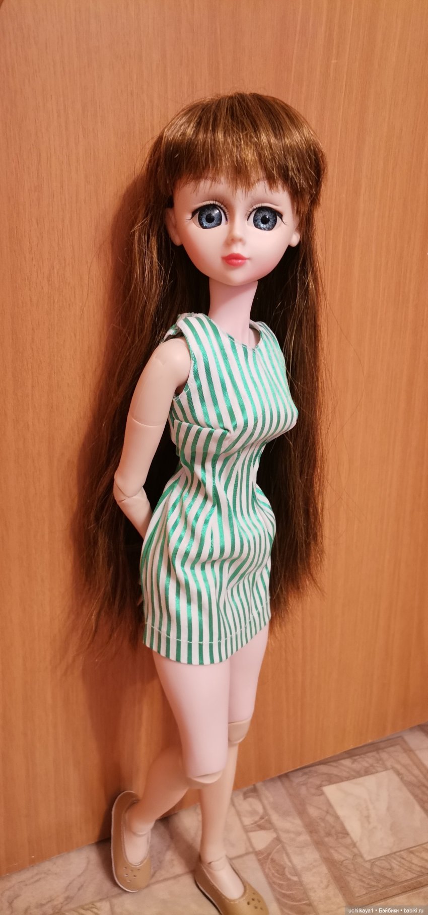 Аннушка примеряет парички (фото 6)