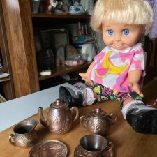 Интересный кукольный набор-сервиз для чая