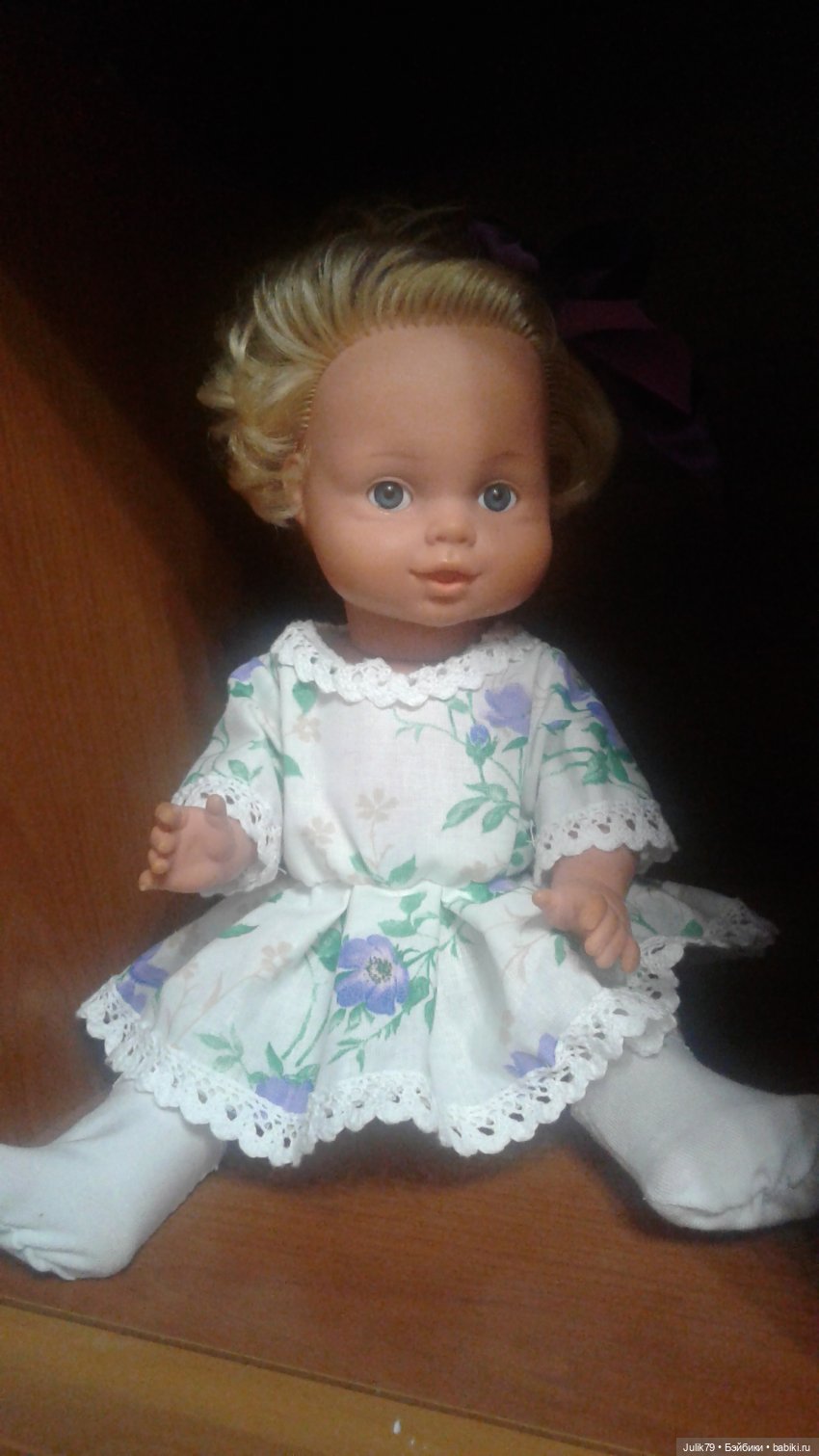 Ну и мы к вам в гости. Тоже попала ко мне в плачевном состоянии, а теперь моя любимица. Кто она не знаю. Ни на голове, ни на теле цифр не найдено. Продавец сказал, что может довоенные, так как нашел их, разбирая гараж прадедушки