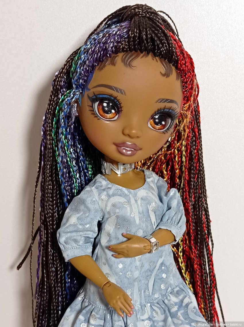 Прекрасная Ванесса РХ "сшила" себе новогоднее платье (фото 4)