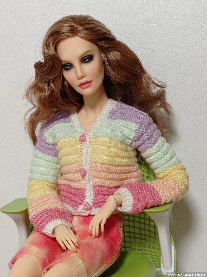 Прекрасная Лиз в радужно-единорожьем кардигане | Бэйбики Прекрасная Лиз в радужно-единорожьем кардигане