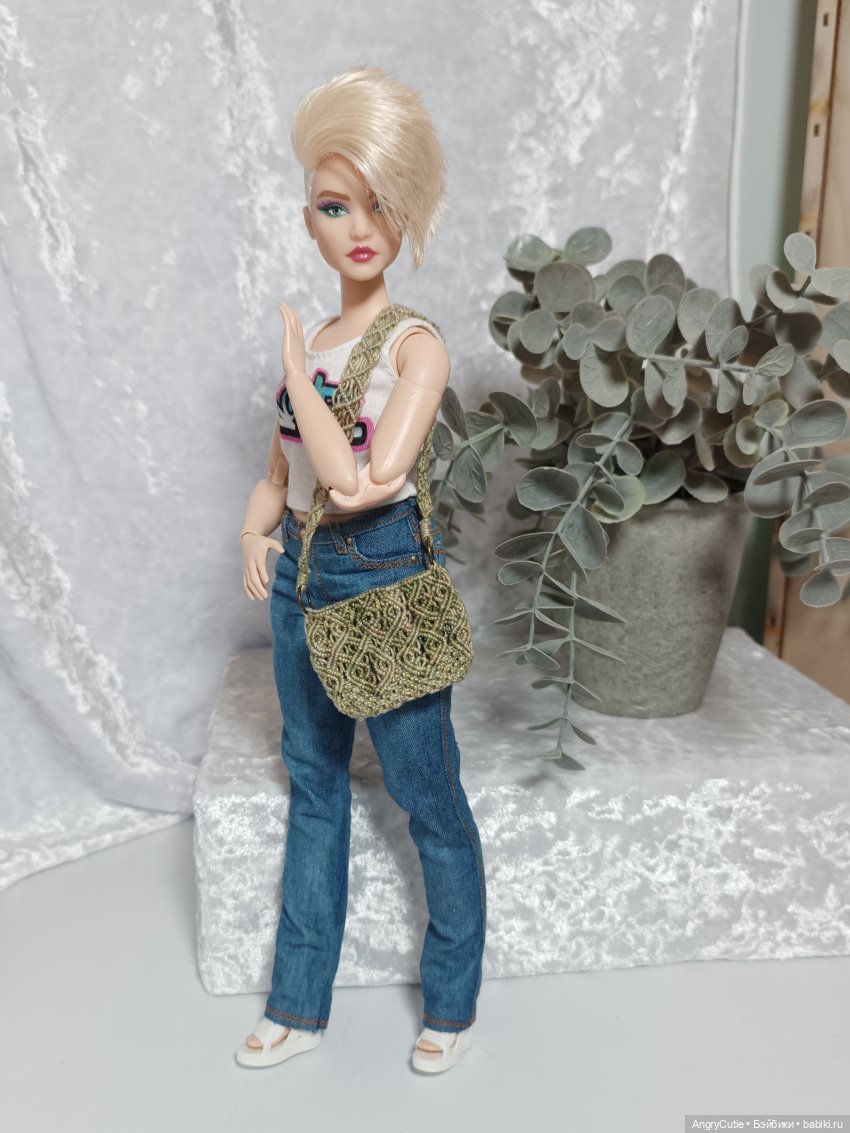 Сумочка в технике макраме для масштаба 1/6 | Бэйбики Сумочка в технике макраме для масштаба 1/6 (фото 5)