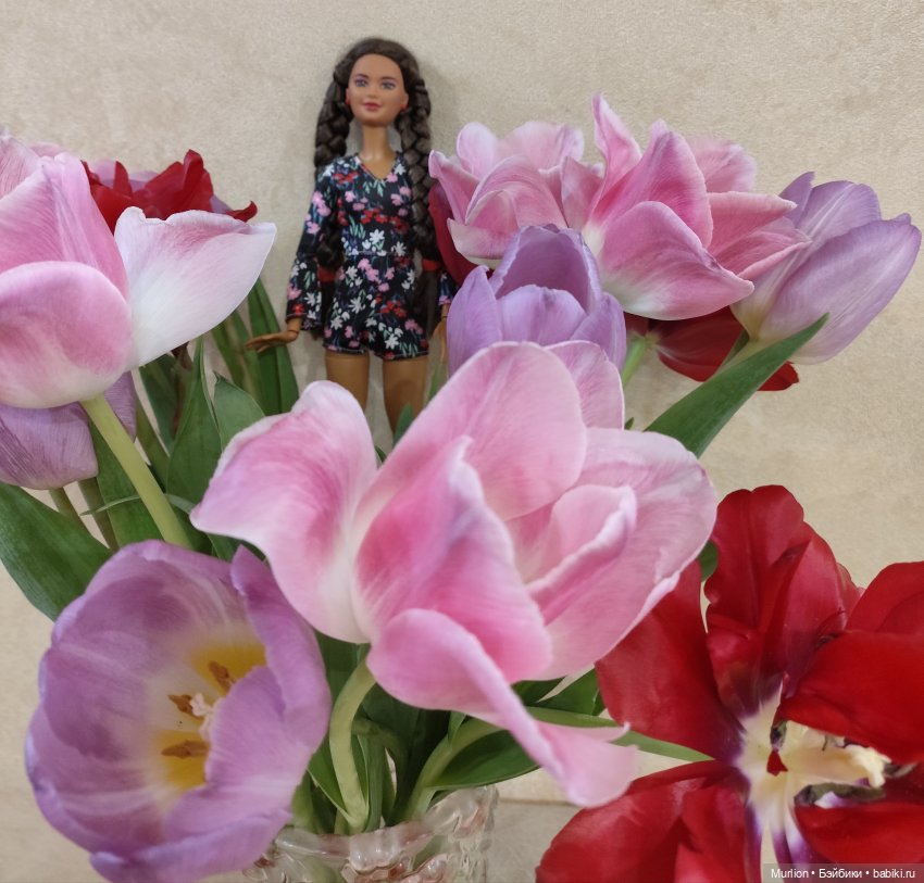 Цветы и куклы, куклы и цветы