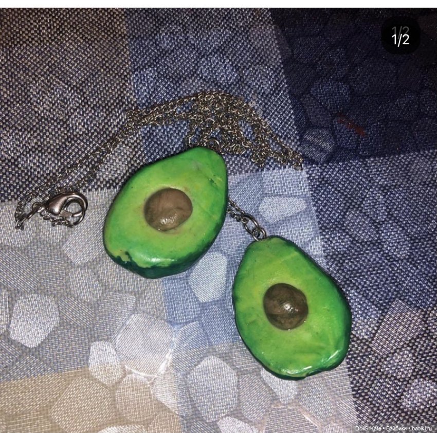 Авакадо. Кулон из полимерной глины