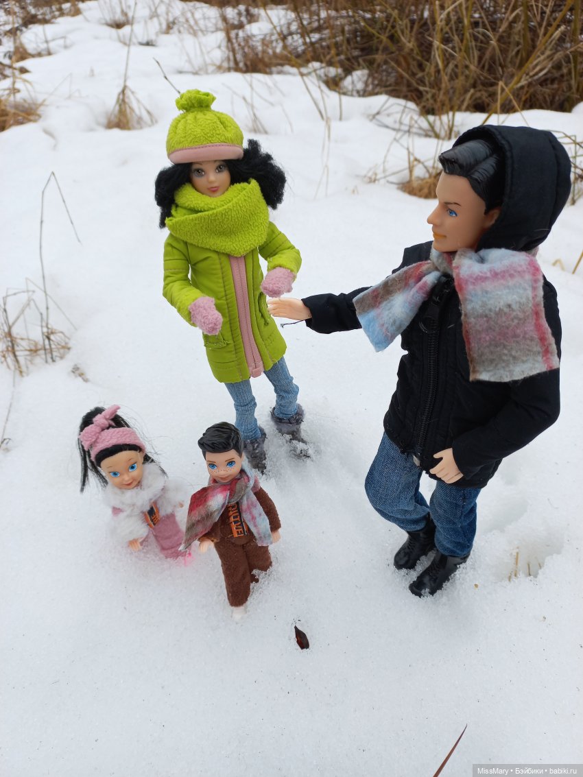 Выходной с мамой и папой | Бэйбики Выходной с мамой и папой — Разные шарнирные куклы (не БЖД): редкие (фото 2)