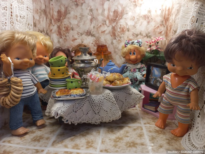 Весёлые картинки. Тётя Анфиса приехала