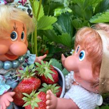 Весёлые картинки. Соберём-ка мы клубнику