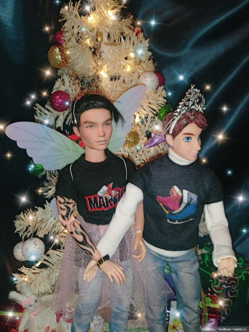 Новогодний утренник — Куклы Barbie (Барби): Looks