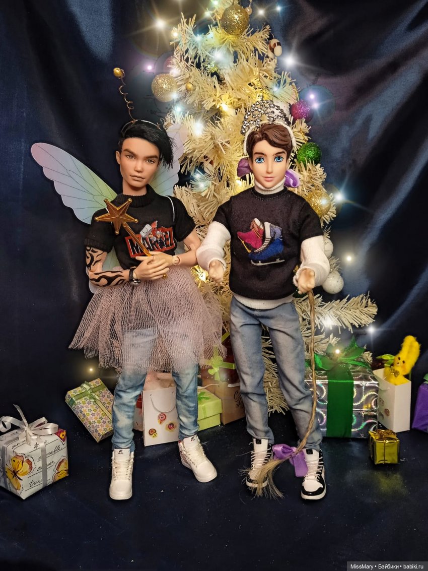 Новогодний утренник — Куклы Barbie (Барби): Looks