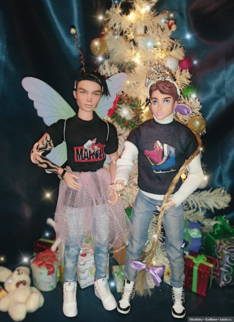 Новогодний утренник — Куклы Barbie (Барби): Looks